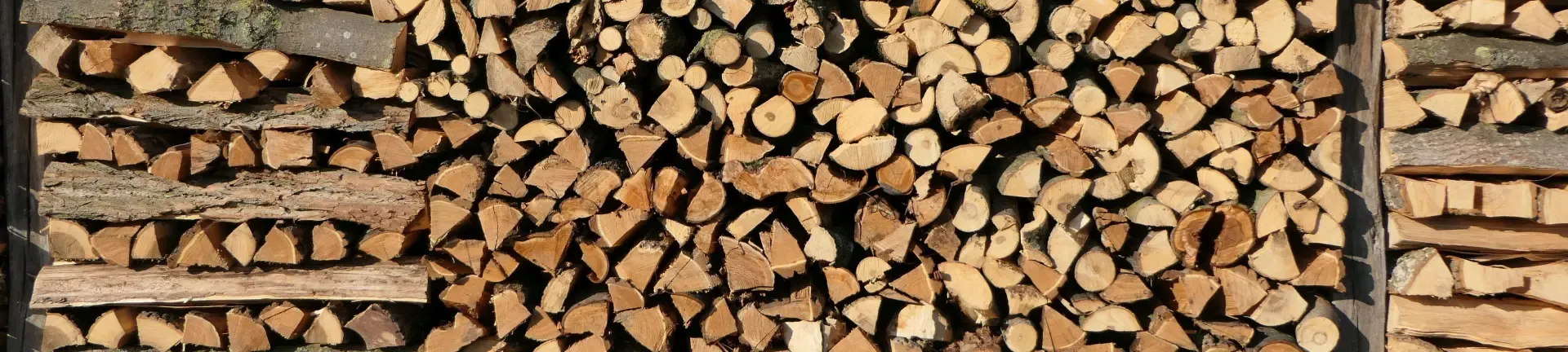 wood-supply-3447434.webp